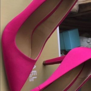 Michael Kors Fuchsia Pink Heels